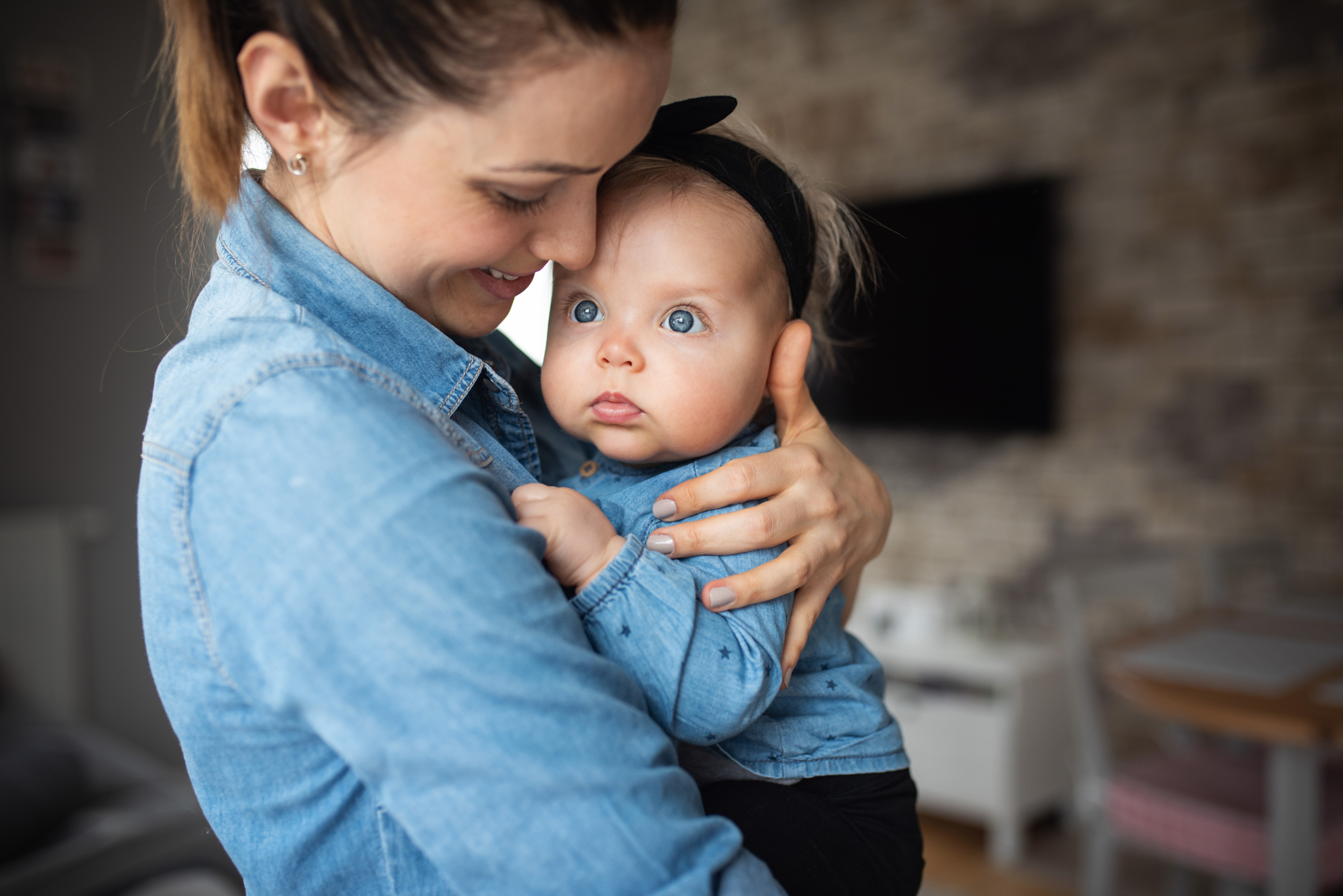 rodzinna sesja w domu