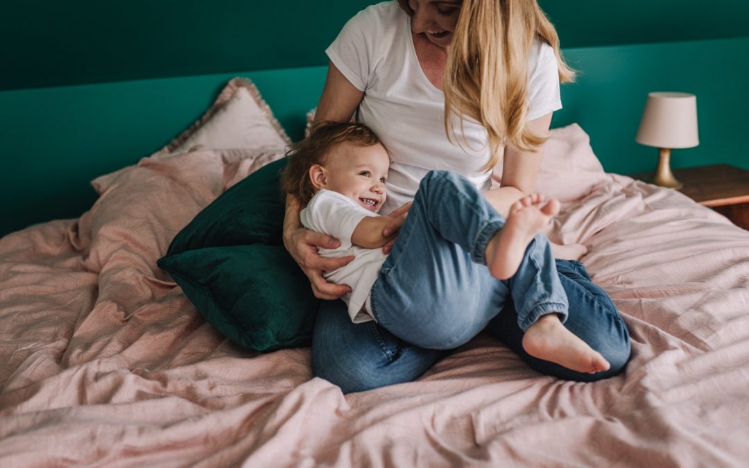 Sesja rodzinna lifestyle w domu